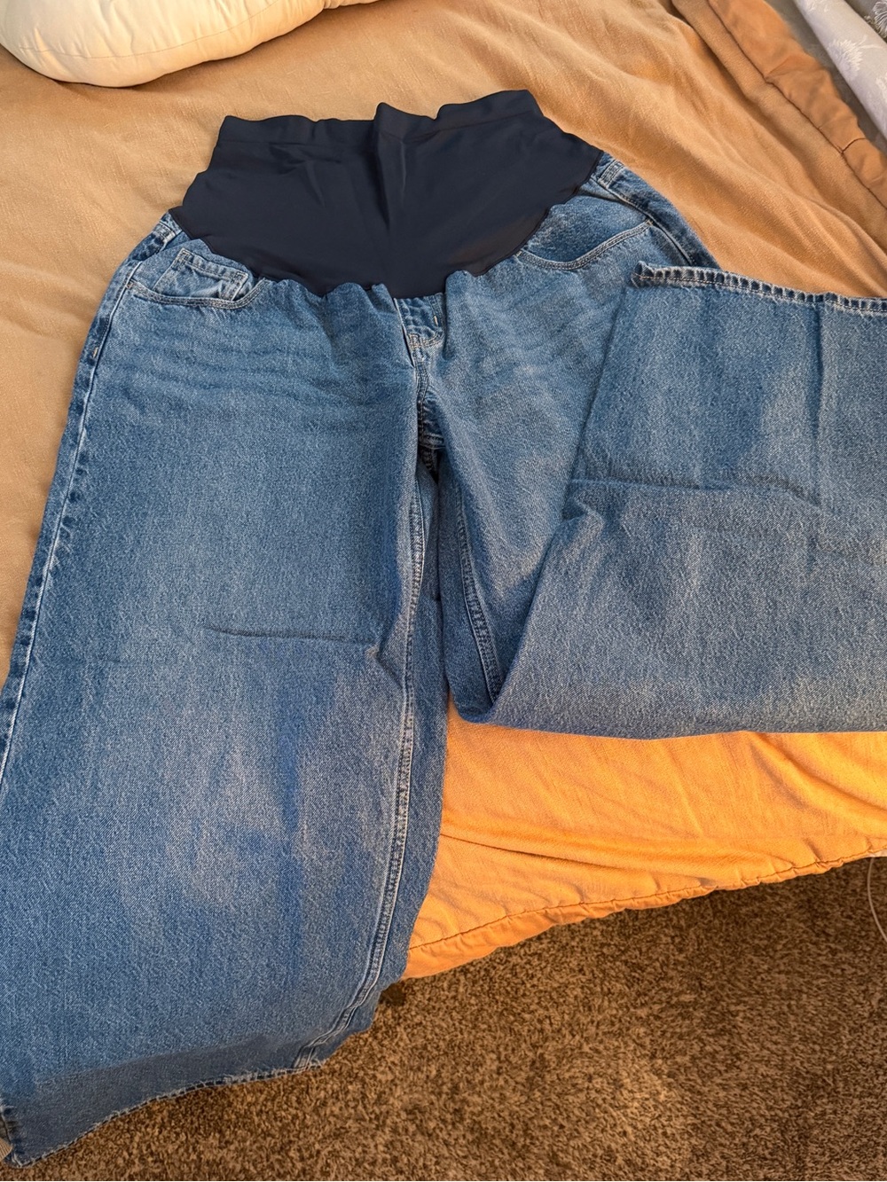 Old Navy Blue Denim Maternity Boyfriend Jeans with Black Waistband